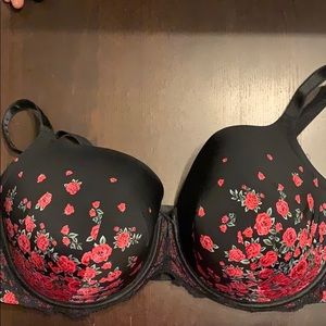 Torrid Floral T-shirt Bra Size 42G